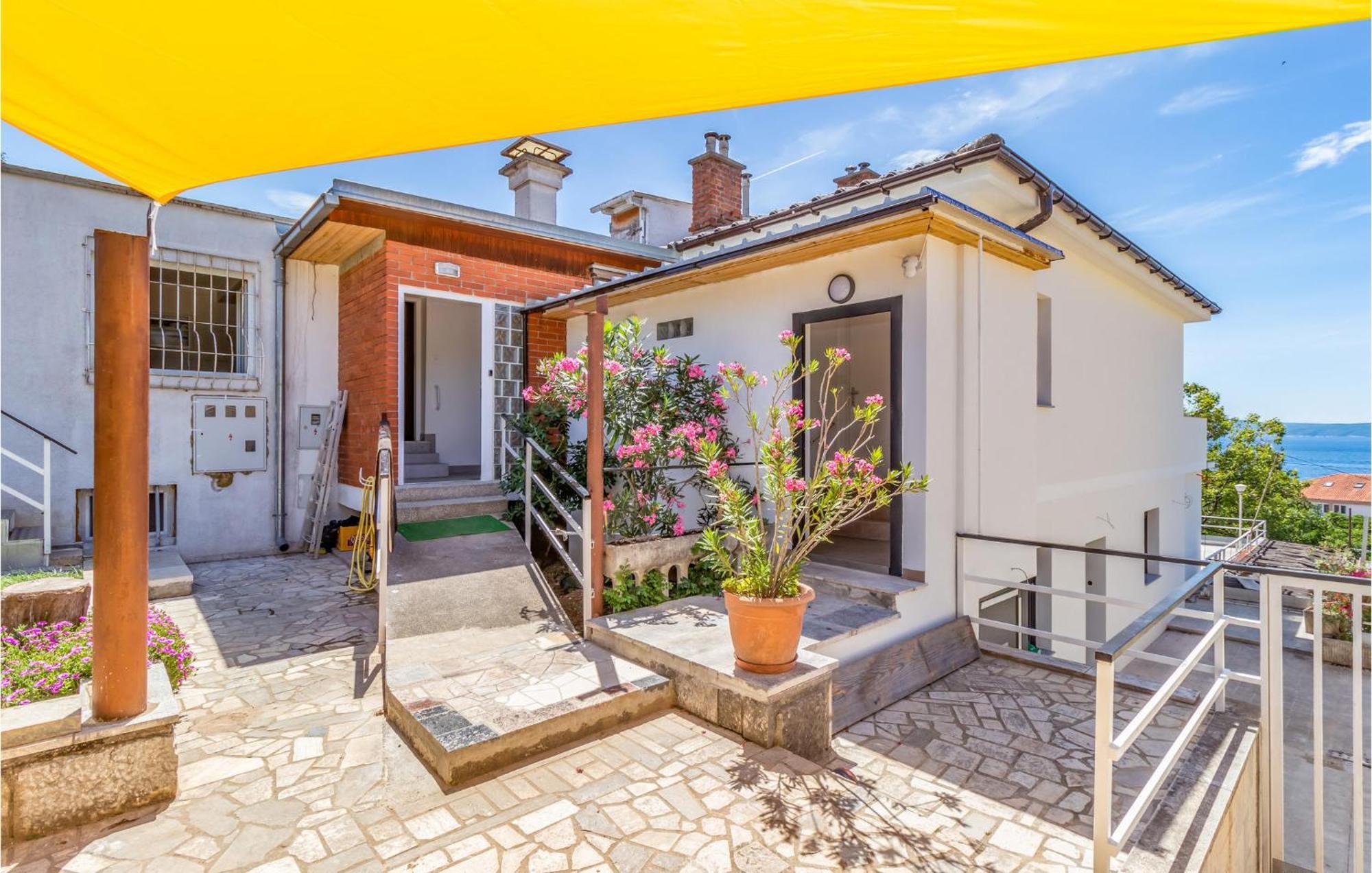 1 Bedroom Awesome In Crikvenica